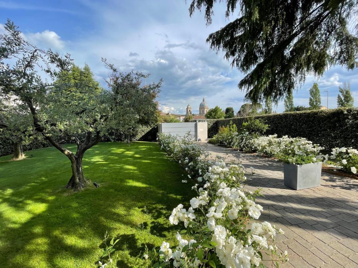 Assisi Charme Bed & Breakfast Bagian luar foto