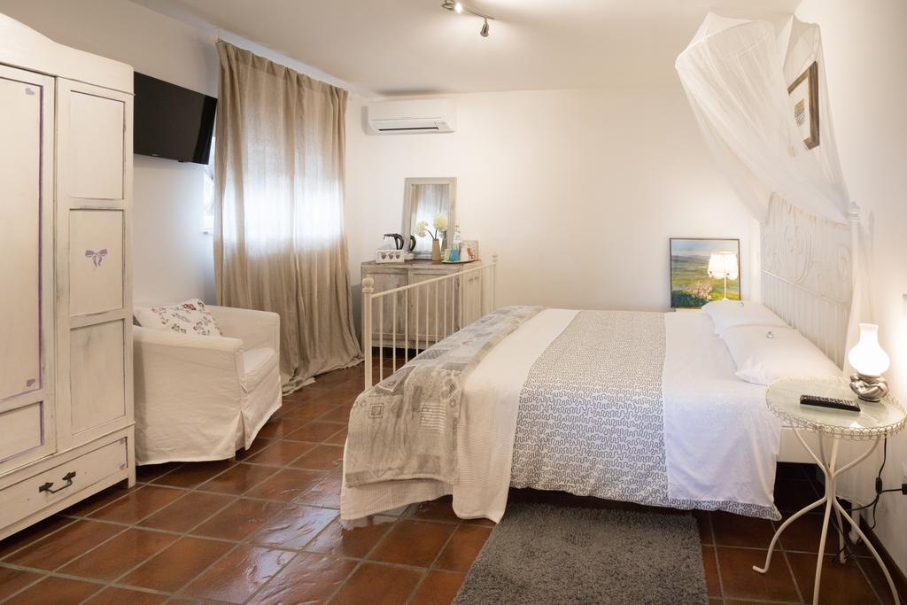 Assisi Charme Bed & Breakfast Bagian luar foto